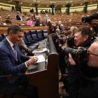 Pedro Sánchez, davant de l’objectiu dels fotògrafs ahir al Congrés. - EDUARDO PARRA / EUROPA PRESS