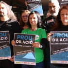 El secretari d'Acció Sindical de Professors de Secundària, Ramiro Gil; la portaveu d'USTEC, Iolanda Segura; i la responsable d'educació pública no universitària de CCOO, Ester Vila Guillament.