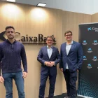 Foto de família després de la firma de l’acord a Lleida. - CAIXABANK