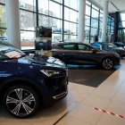 A Espanya es venen des del gener més d’un milió de turismes. - EFE