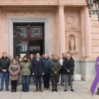 El subdelegat, José Crespín, va encapçalar el minut de silenci. - SUBDELEGACIÓ