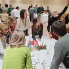 Un dels jocs participatius celebrats durant la vetllada. - AGRUPEM