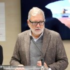 El paer en cap, Fèlix Larrosa, durant la roda de premsa d'avui.