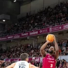 Melvin Ejim reconeix que l’equip ha de millorar en intensitat. - JAVI ENJUANES