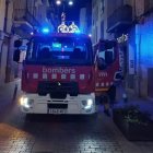 Imatge dels Bombers al carrer Democràcia.