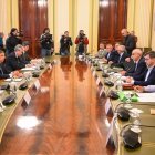 La reunió amb el ministre i amb els representants lleidatans Bernis, Roqué i Saltiveri, al fons.