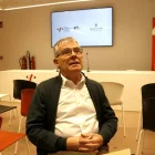 L’exdirector del Museu de Lleida Josep Giralt, a la seu del Col·legi de Periodistes de Lleida. - ACN