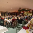 Els veïns d’Orvepard celebren un sopar nadalenc solidari al centre cívic - PAU PASCUAL PRAT