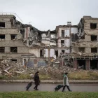 Un edifici destruït pels bombardejos llançats per Rússia a Ucraïna. - EUROPA PRESS