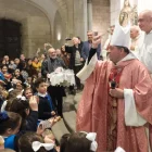 El bisbe de Lleida, Daniel Palau, va fer ahir la seua primera benedicció dels jesusets. - AGRUPACIÓ ILERDENCA DE PESSEBRISTES