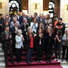 Diputats del PSC, ERC, Comuns i CUP celebren l’aprovació. - ACN