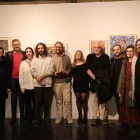 El guanyador de la cinquena Biennal Larva, Jordi Llanes, ahir amb el trofeu del certamen. - AMADO FORROLLA