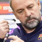 Hansi Flick durant la roda de premsa. - EFE/ENRIC FONTCUBERTA