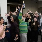 Treballadores de Bimba y Lola celebrant el segon premi a Vigo. - EUROPA PRESS