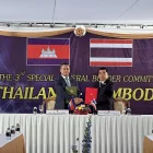 Els dos ministres de Defensa firmen la treva. - EFE