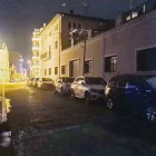 Un tram de la ronda Sant Pere, sense llum la nit de diumenge passat. - J. GÓMEZ