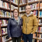 L’homenatjada, amb l’alcalde de Torres de Segre, Àxel Curcó. - AJUNTAMENT TORRES DE SEGRE