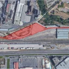 Vista de l’estació del Pla de Vilanoveta amb l’espai que Adif ha adjudicat marcat en roig. - ADIF