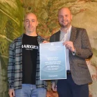 El director, Pol Alonso, i l’alcalde, Jordi Verdú, en la presentació. - DIPUTACIÓ DE LLEIDA