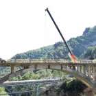 El rescat de la víctima mortal es va allargar més de sis hores, al quedar la cabina submergida. - C. SANS