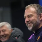 Hansi Flick confia que el seu equip torni a guanyar avui i s’oblidi de la derrota d’Anoeta. - EFE