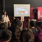 Uns 170 esportistes de la base del Força Lleida van participar en la primera sessió d’‘En bones mans’.