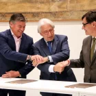 Antoni Cañete, Josep Sánchez Llibre i Salvador Illa el 2025. - ACN