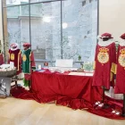 Els elements festius locals, exposats a la Paeria. - JORDI BONILLA