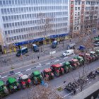 Imatge aèria dels tractors davant del Departament d'Agricultura.