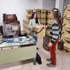 Entrega de cubs per a la recollida selectiva porta a porta a Salàs de Pallars. - AJUNTAMENT DE SALÀS DE PALLARS