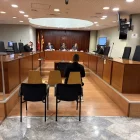 L’acusat, ahir al migdia al banc de l’Audiència.