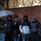 Imatge d’arxiu d’immigrants en cues de regularització. - DIEGO RADAMÉS / EUROPA PRESS