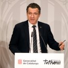 El conseller d'Agricultura, Òscar Ordeig, en roda de premsa per anunciar nous positius en pesta porcina africana.