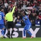 Vinícius va ser amonestat per provocar després de marcar el gol. - EUROPA PRESS