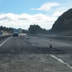 El carril dret de l’A-2 entre Cervera i Ribera d’Ondara, tancat ahir en ambdós sentits. - JORDI BONILLA