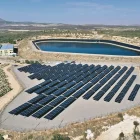 Una de les plantes solars en una bassa de reg. - C.G.R.S.S.