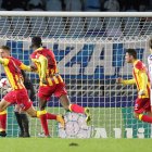 Bojan Radulovic celebra su gol, el tercero de su equipo ante la Real Sociedad, durante el partido de vuelta de los dieciseisavos de final de la Copa del Rey de fútbol disputado hoy en el estadio de Anoeta de Sn Sebastián. EFE/GORKA ESTRADA