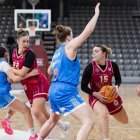 Leticia Conca intenta buscar una alternativa de tir.