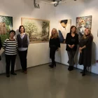 Algunes de les artistes que mostren les seues obres a l’exposició de l’Albada. - A.LINYOLA