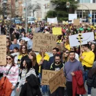 Participants en la manifestació massiva de docents del passat 11 de febrer. - AMADO FORROLLA