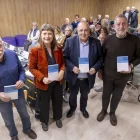 Antoni Gelonch (segon per la dreta) va presentar ahir el seu llibre ‘Lleida, què vols ser?’. - JORDI ECHEVARRIA