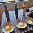 Oli Cometes produeix tres tipus d’oli, biodinàmic, ecològic i convencional, amb oliva arbequina a la seua finca de la Pobla de Cérvoles. - E.B.D.