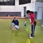 Una alumna de l’Escola Magí Morera durant una prova.