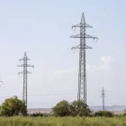 Línies i torres d’alta tensió en una foto d’arxiu. - LAIA PEDRÓS
