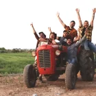 El sextet d’Arbeca de folk en català Pork Chop Boys vol reivindicar el món rural. - ISMAEL BOLDÚ