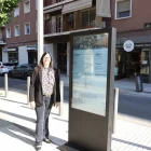 L’alcaldessa de Balaguer, Lorena González, a la pantalla del passeig de l’Estació. - E. FARNELL