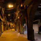 Els veïns denuncien la falta d’enllumenat en diversos punts del centre històric de la capital. - E. GRÀCIA