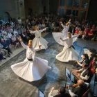 L’espectacular dansa circular de Neva Sufi Ensemble, a Sant Ramon. - JORDI BONILLA