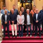 La consellera de Territori, amb els alcaldes del Pallars Sobirà i responsables del consell. - ACN