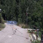 Un dels accessos a Aguiró, tallat des del febrer.